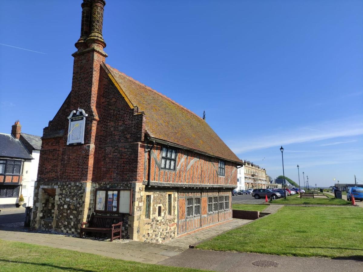 4 Market Cross House, Aldeburgh Exterior photo